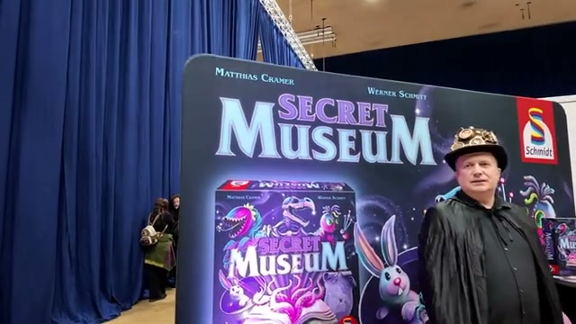 Schmidt Spiele zur SPIEL 26: Secret Museum, Monsterkiste, Perfect Tour und mehr